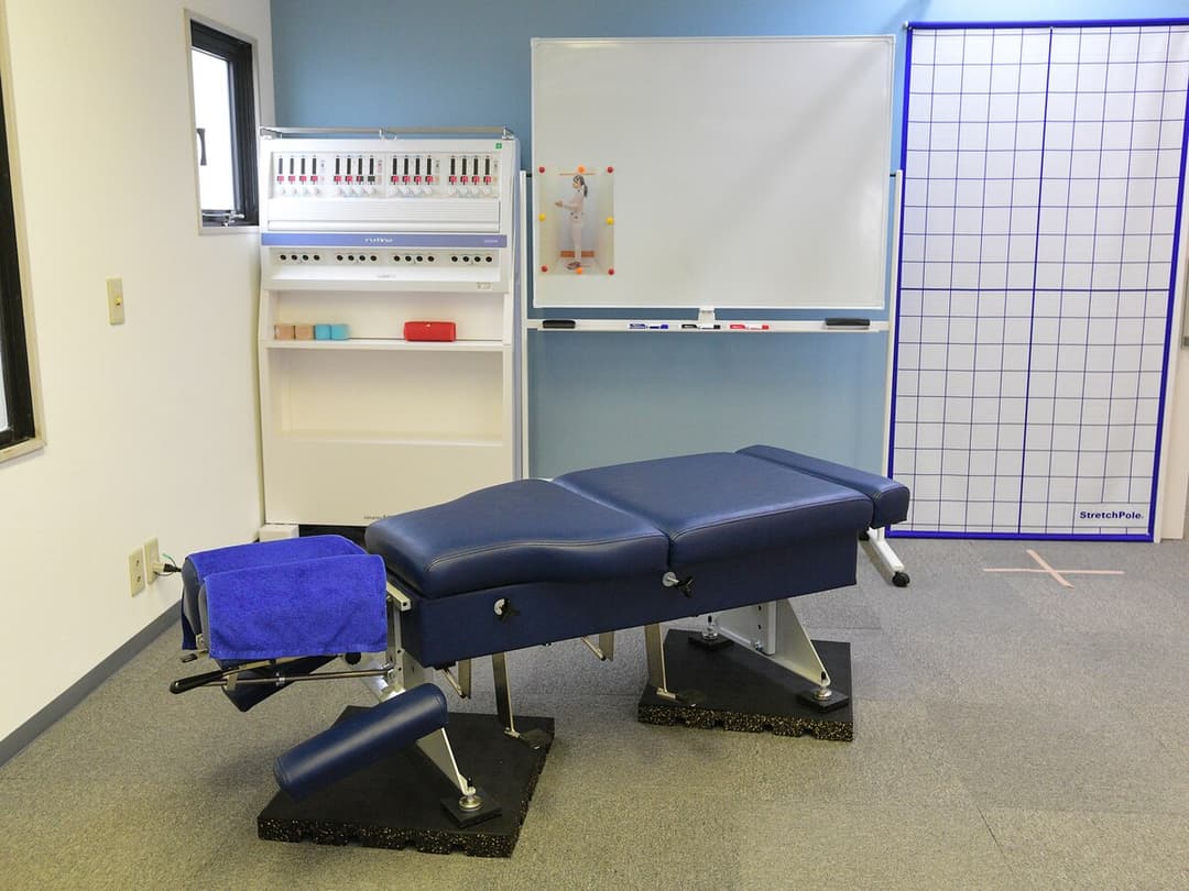 骨盤調整専用ベッド(トムソンベッド)
